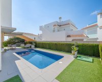 Reventa - Villa / Casa - Ciudad Quesada - Lo pepin