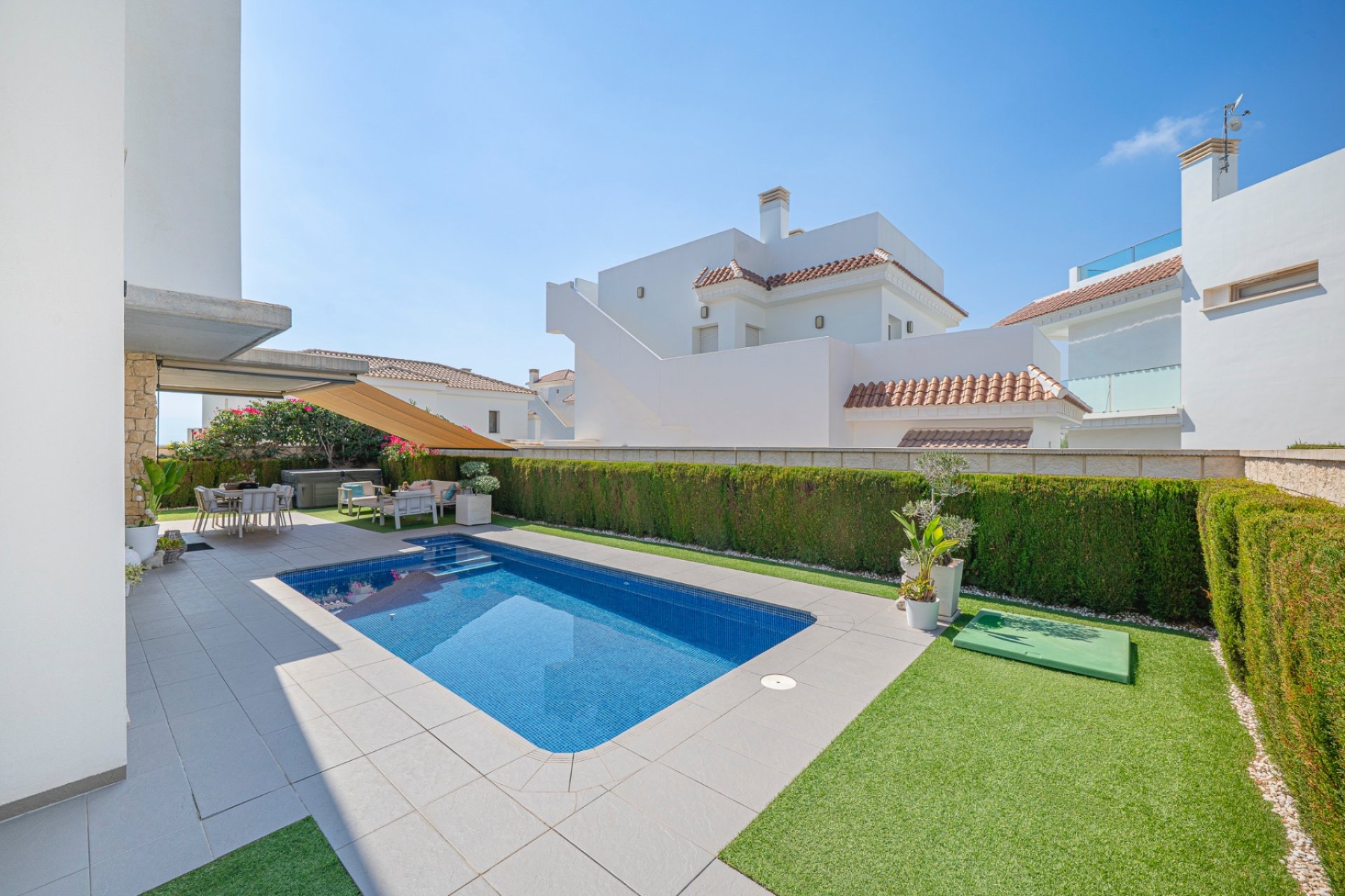 Reventa - Villa / Casa - Ciudad Quesada - Lo pepin