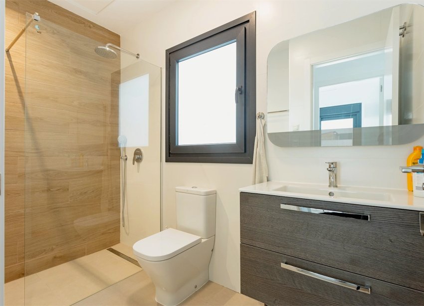 Reventa - Villa / Casa - Ciudad Quesada - Pueblo Bravo