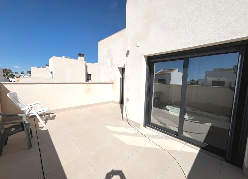 Reventa - Villa / Casa - Ciudad Quesada - Pueblo Bravo