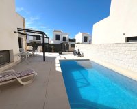 Reventa - Villa / Casa - Ciudad Quesada - Pueblo Bravo