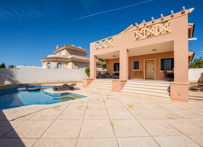 Reventa - Villa / Casa - Ciudad Quesada