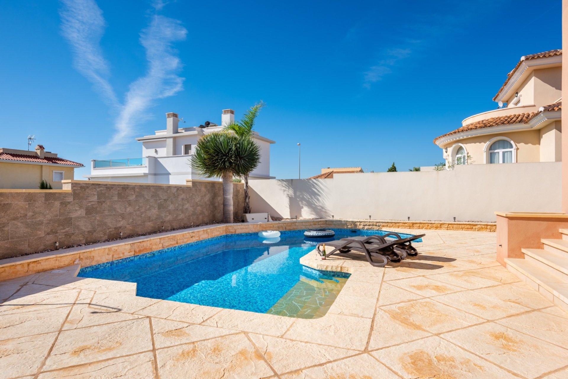 Reventa - Villa / Casa - Ciudad Quesada