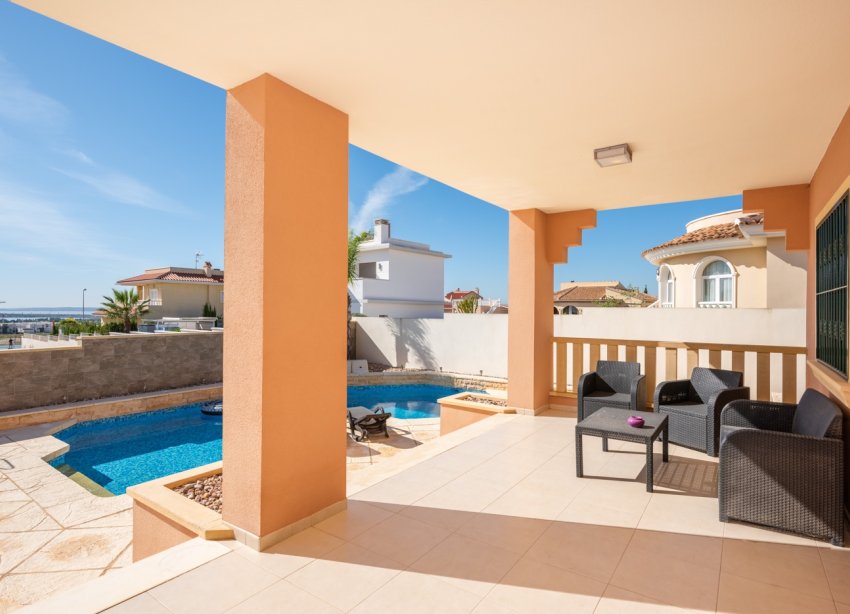Reventa - Villa / Casa - Ciudad Quesada