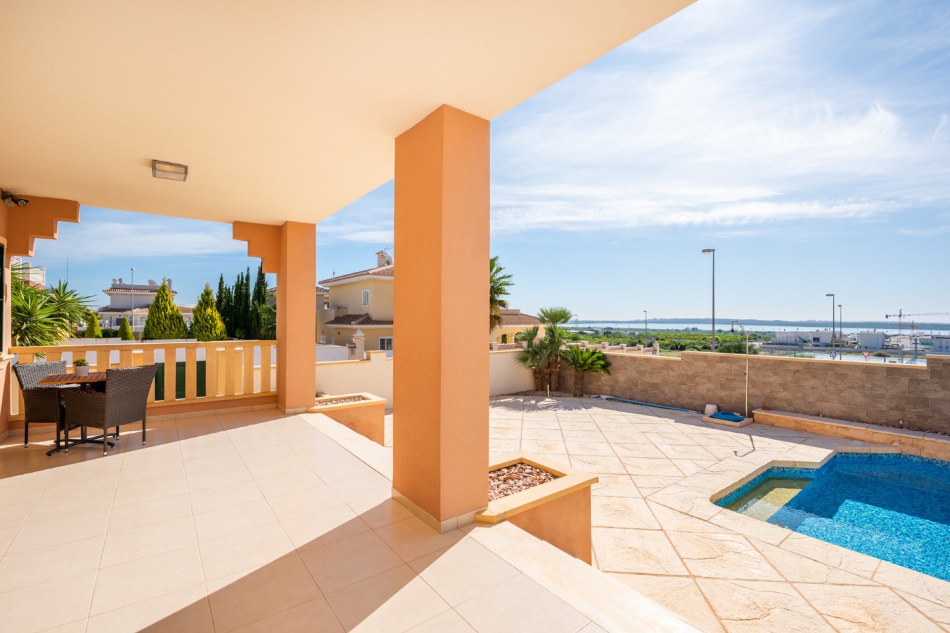 Reventa - Villa / Casa - Ciudad Quesada