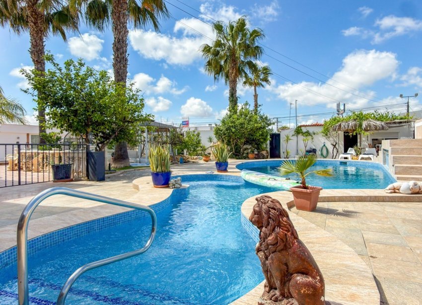 Reventa - Villa / Casa - Ciudad Quesada