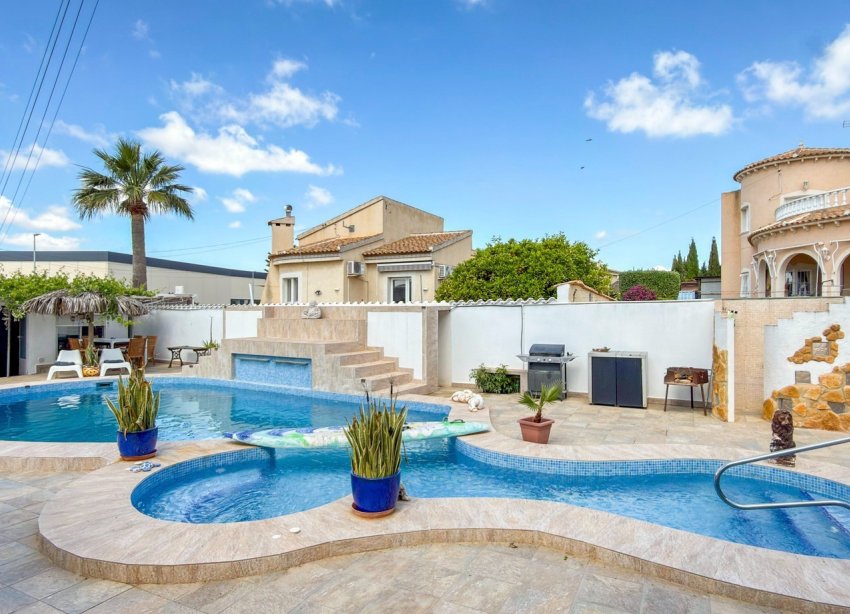 Reventa - Villa / Casa - Ciudad Quesada