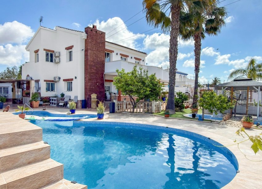 Reventa - Villa / Casa - Ciudad Quesada