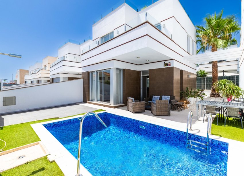 Reventa - Villa / Casa - Ciudad Quesada