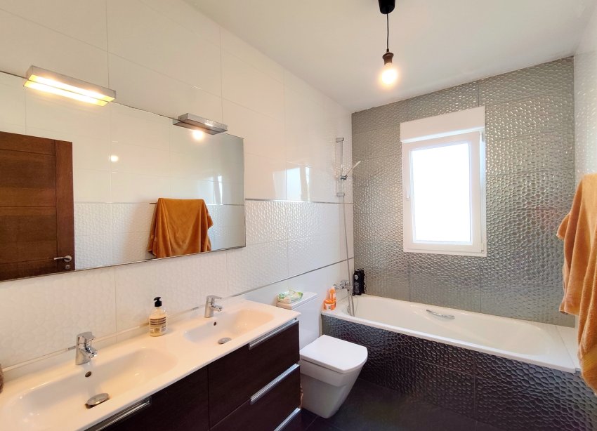 Reventa - Villa / Casa - Ciudad Quesada