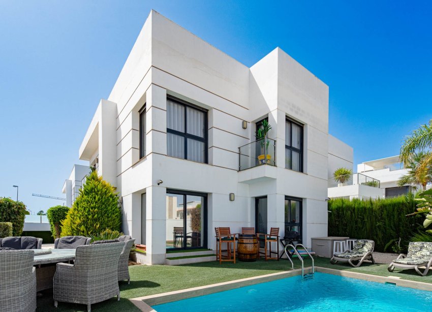 Reventa - Villa / Casa - Ciudad Quesada