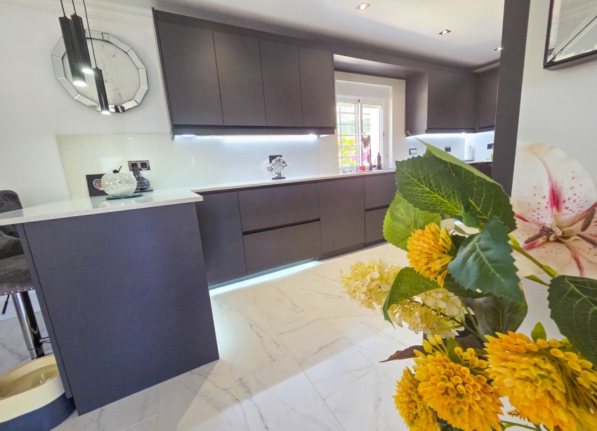 Reventa - Villa / Casa - Crevillente