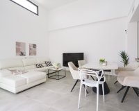 Reventa - Villa / Casa - Daya Nueva - Pueblo