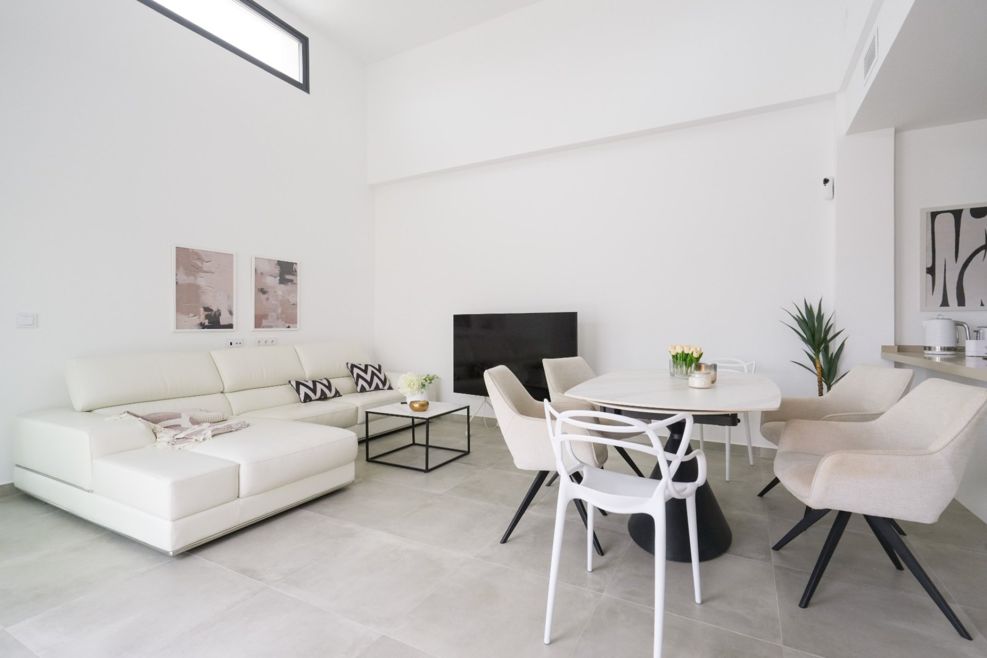 Reventa - Villa / Casa - Daya Nueva - Pueblo
