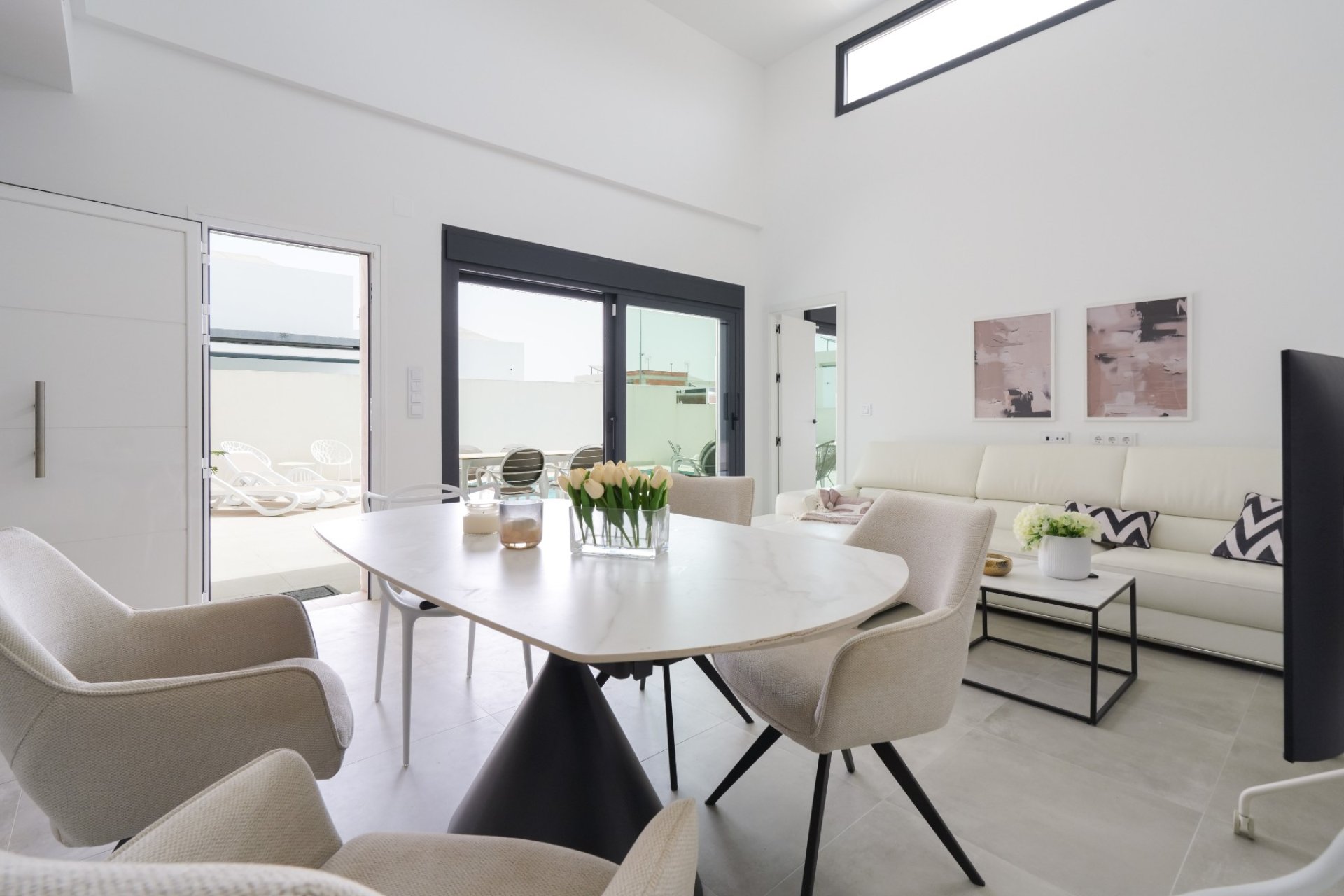 Reventa - Villa / Casa - Daya Nueva - Pueblo