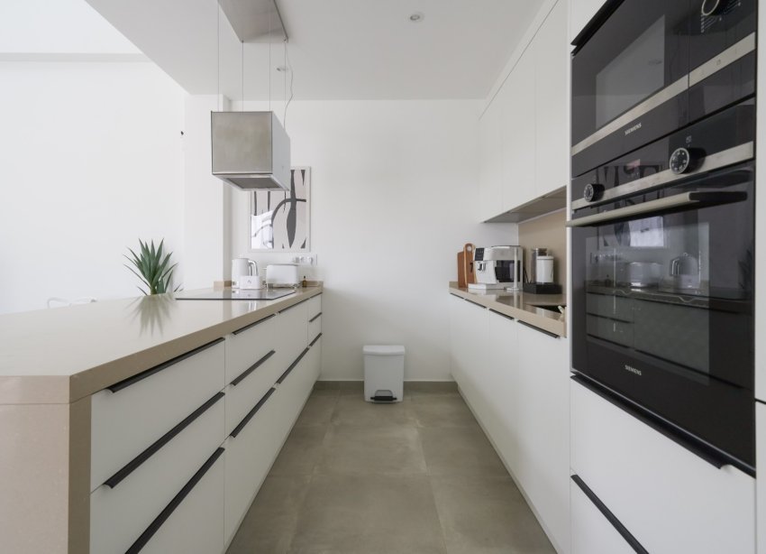 Reventa - Villa / Casa - Daya Nueva - Pueblo