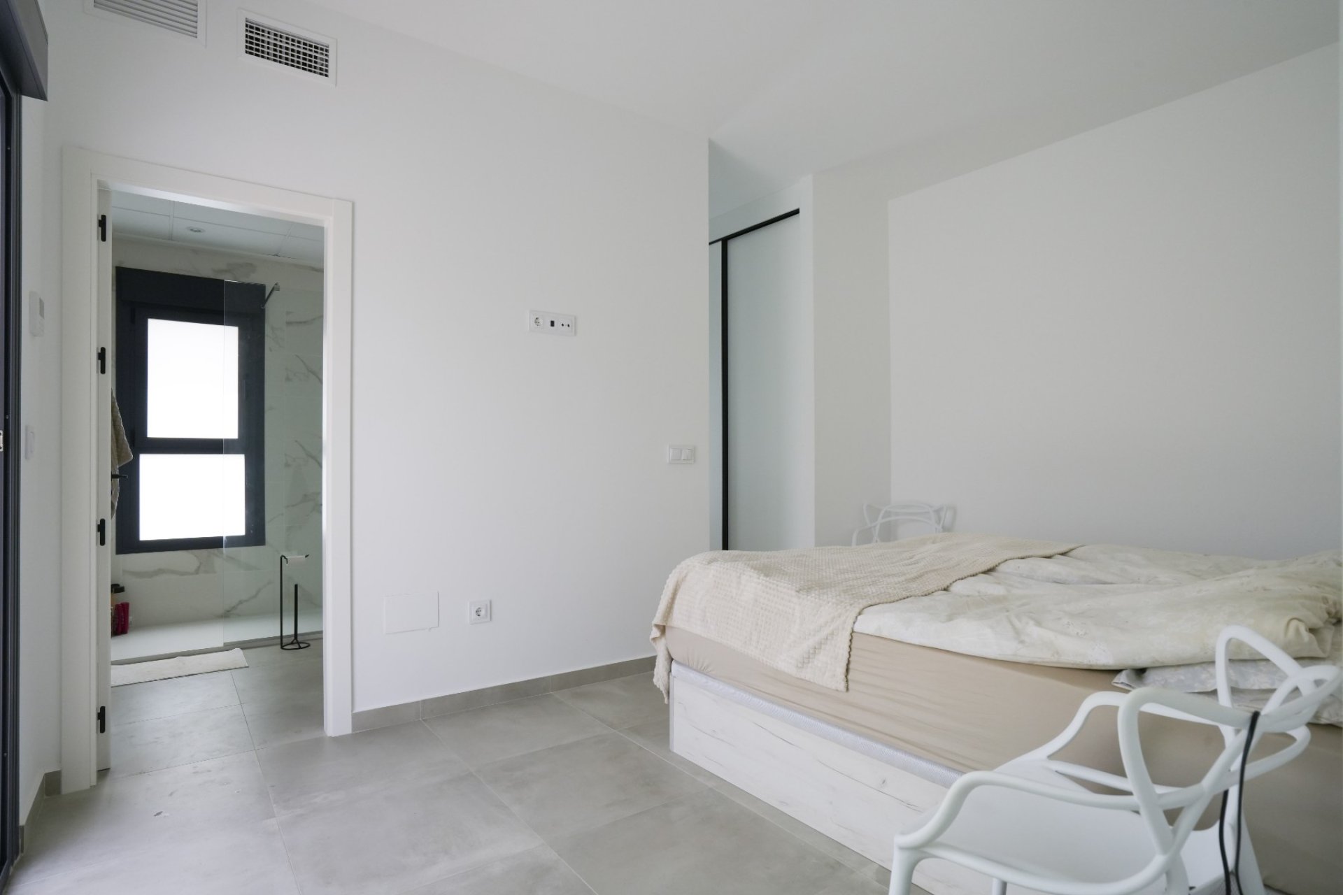 Reventa - Villa / Casa - Daya Nueva - Pueblo