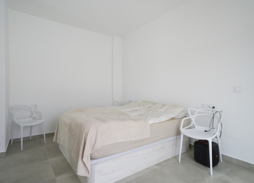 Reventa - Villa / Casa - Daya Nueva - Pueblo