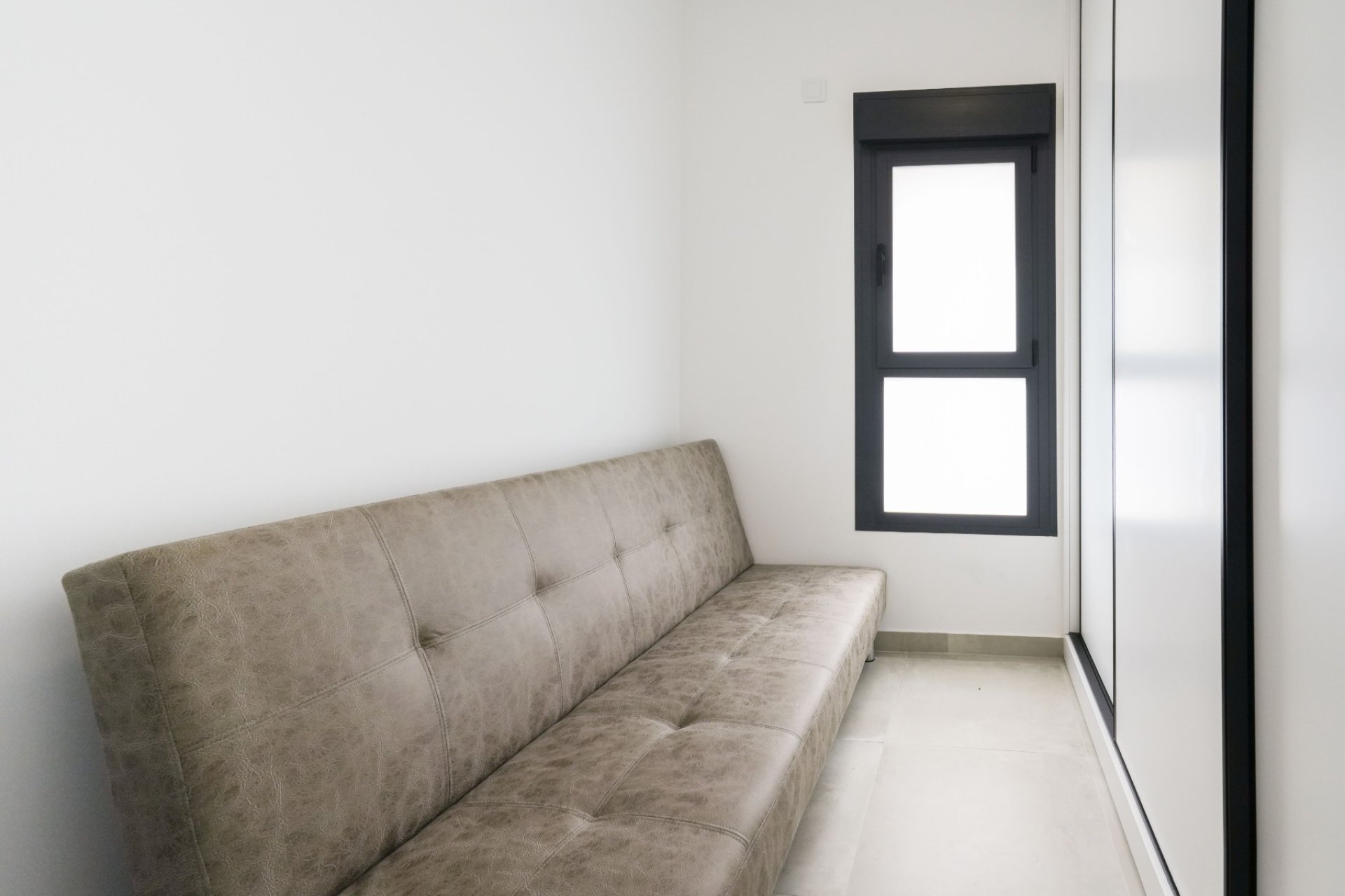 Reventa - Villa / Casa - Daya Nueva - Pueblo