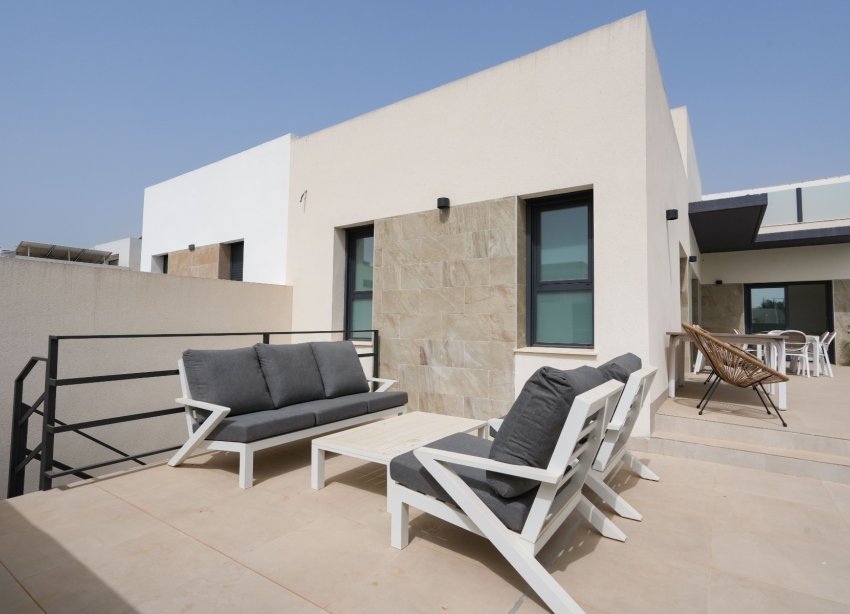 Reventa - Villa / Casa - Daya Nueva - Pueblo