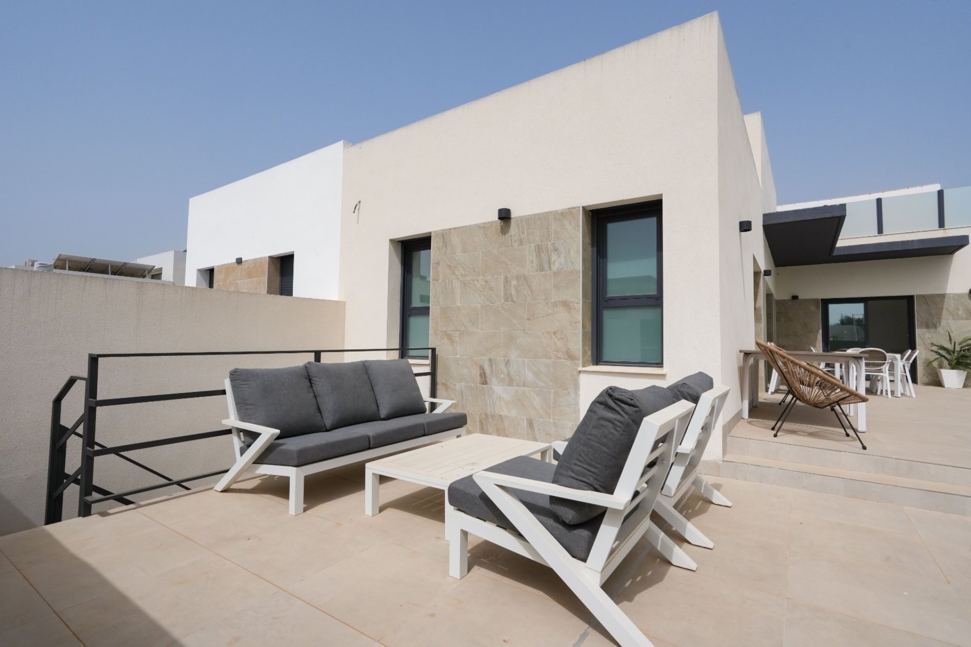 Reventa - Villa / Casa - Daya Nueva - Pueblo