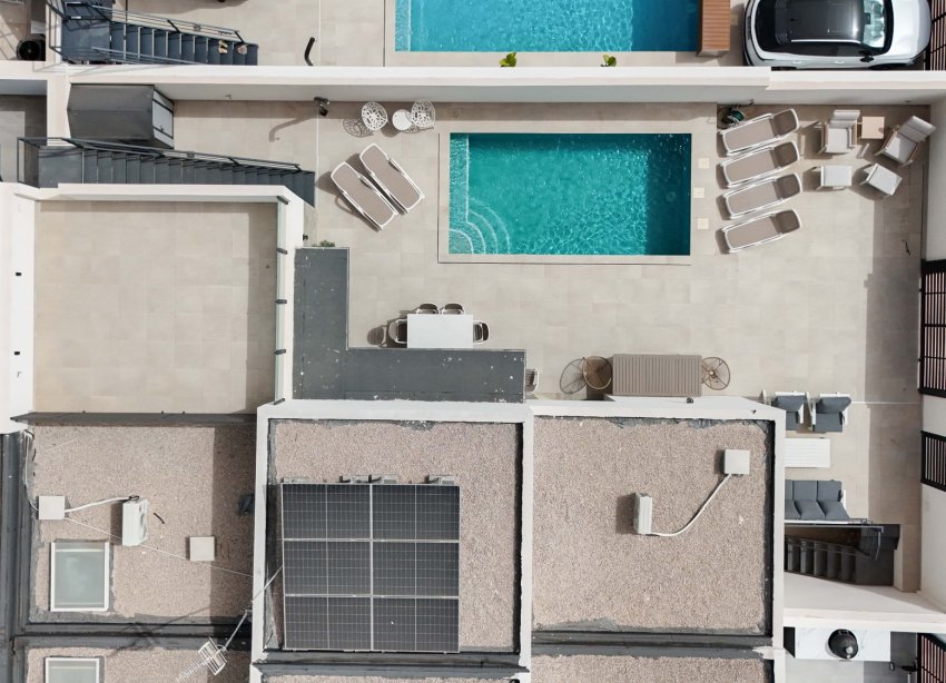 Reventa - Villa / Casa - Daya Nueva - Pueblo