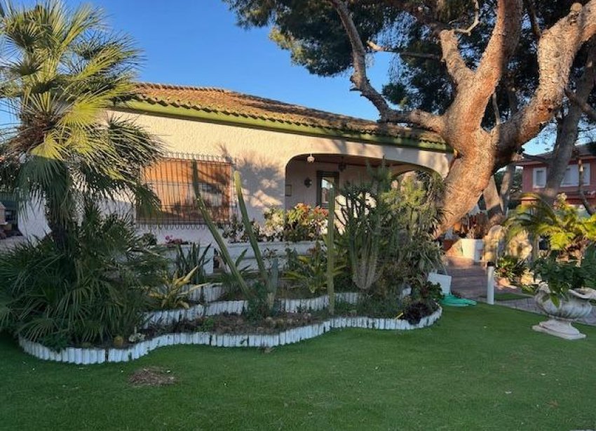 Reventa - Villa / Casa - Dehesa de campoamor - Campoamor
