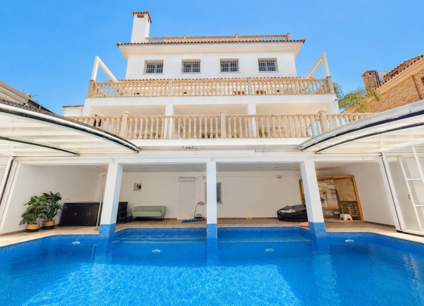 Reventa - Villa / Casa - Dehesa de campoamor - Campoamor