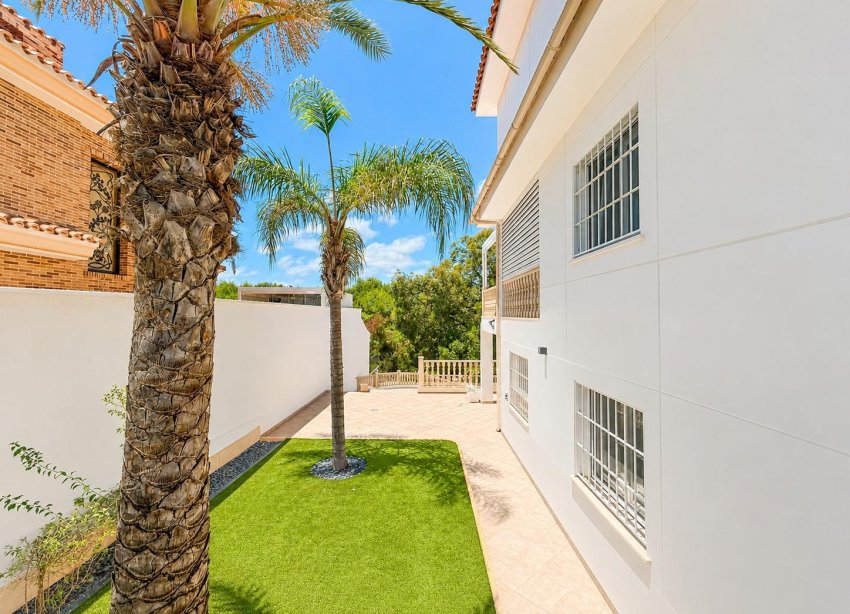 Reventa - Villa / Casa - Dehesa de campoamor - Campoamor