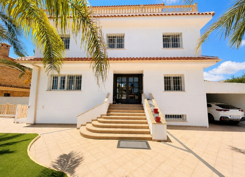 Reventa - Villa / Casa - Dehesa de campoamor - Campoamor