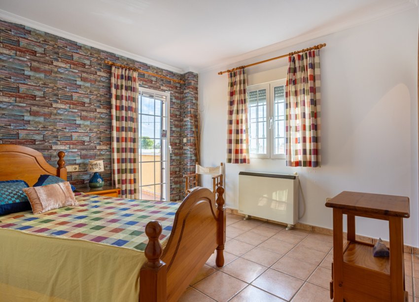 Reventa - Villa / Casa - Elche - La Hoya