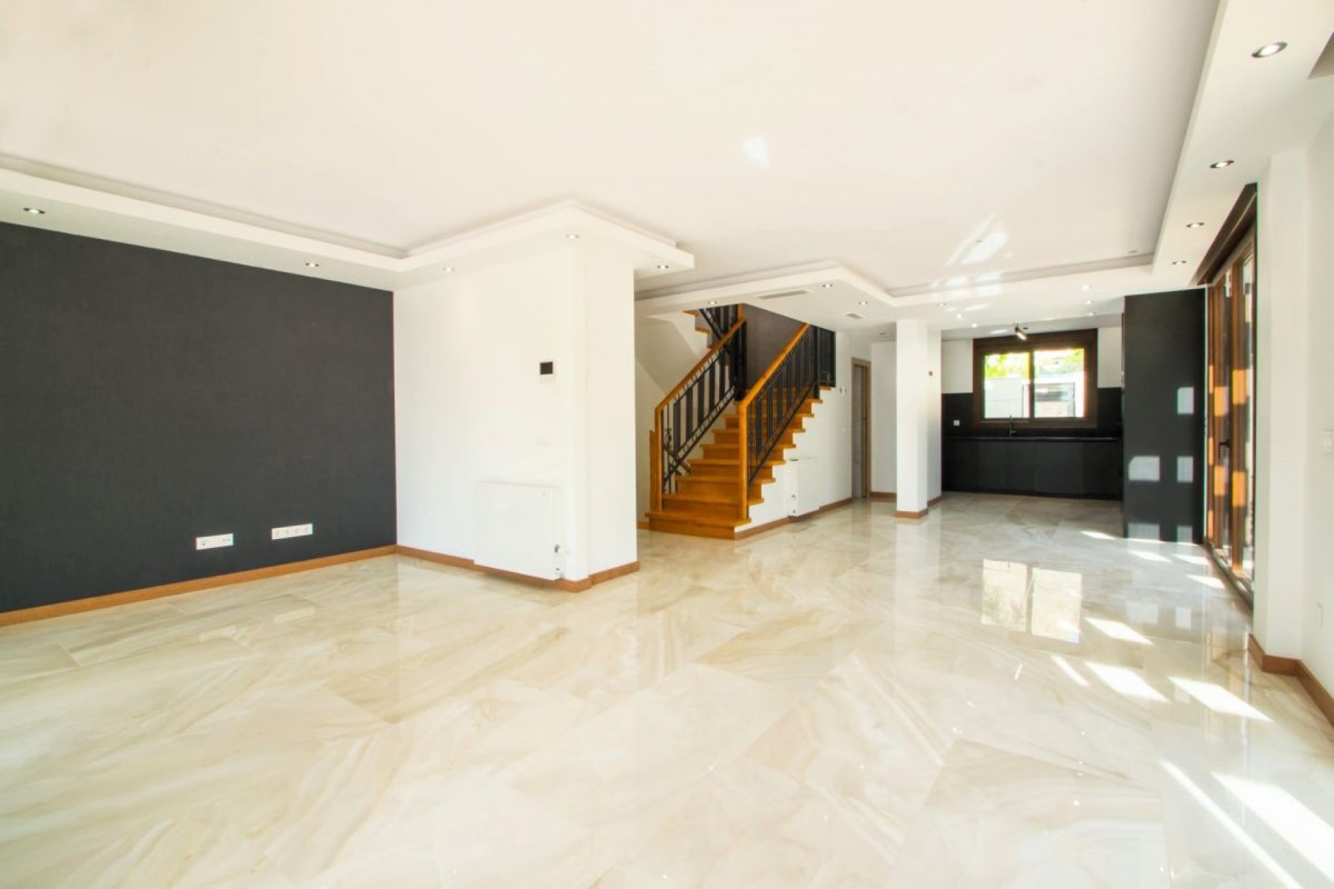Reventa - Villa / Casa - Finestrat