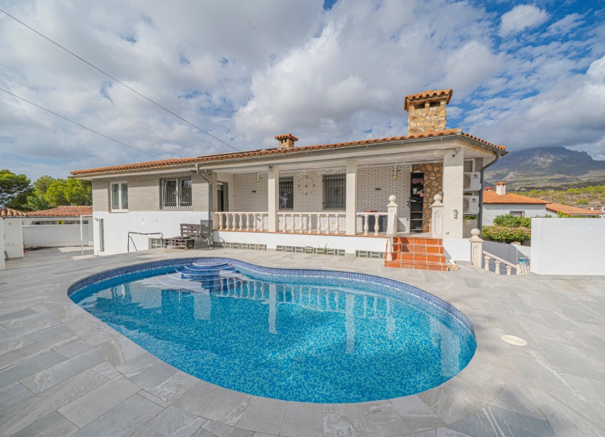 Reventa - Villa / Casa - La Nucía - Panorama