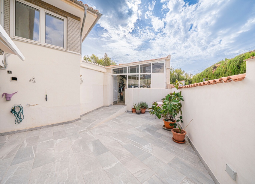 Reventa - Villa / Casa - La Nucía - Panorama