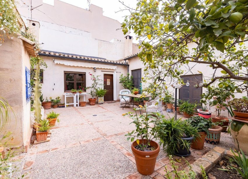 Reventa - Villa / Casa - Los Martinez Del Puerto - Los Martínez del Puerto