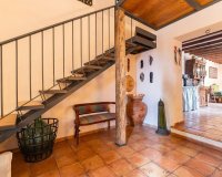 Reventa - Villa / Casa - Los Martinez Del Puerto - Los Martínez del Puerto