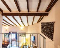 Reventa - Villa / Casa - Los Martinez Del Puerto - Los Martínez del Puerto