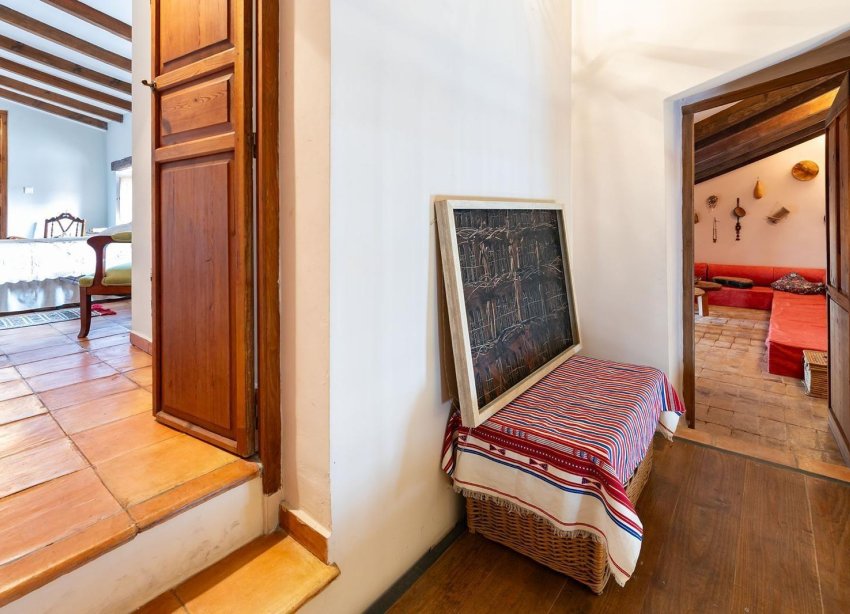 Reventa - Villa / Casa - Los Martinez Del Puerto - Los Martínez del Puerto