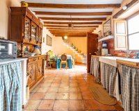 Reventa - Villa / Casa - Los Martinez Del Puerto - Los Martínez del Puerto