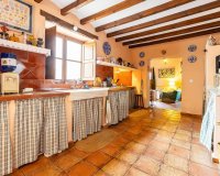 Reventa - Villa / Casa - Los Martinez Del Puerto - Los Martínez del Puerto