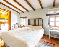 Reventa - Villa / Casa - Los Martinez Del Puerto - Los Martínez del Puerto