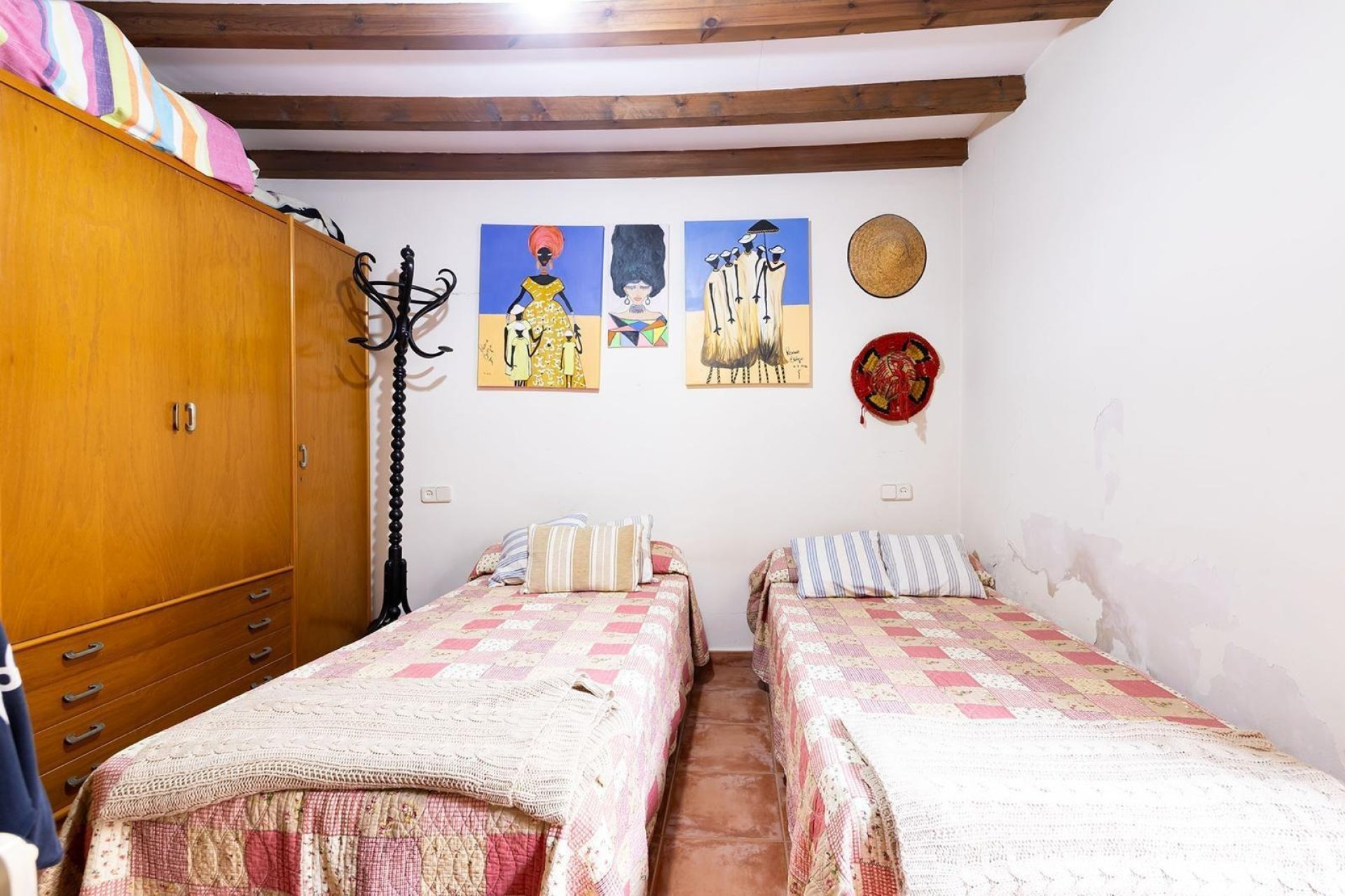 Reventa - Villa / Casa - Los Martinez Del Puerto - Los Martínez del Puerto