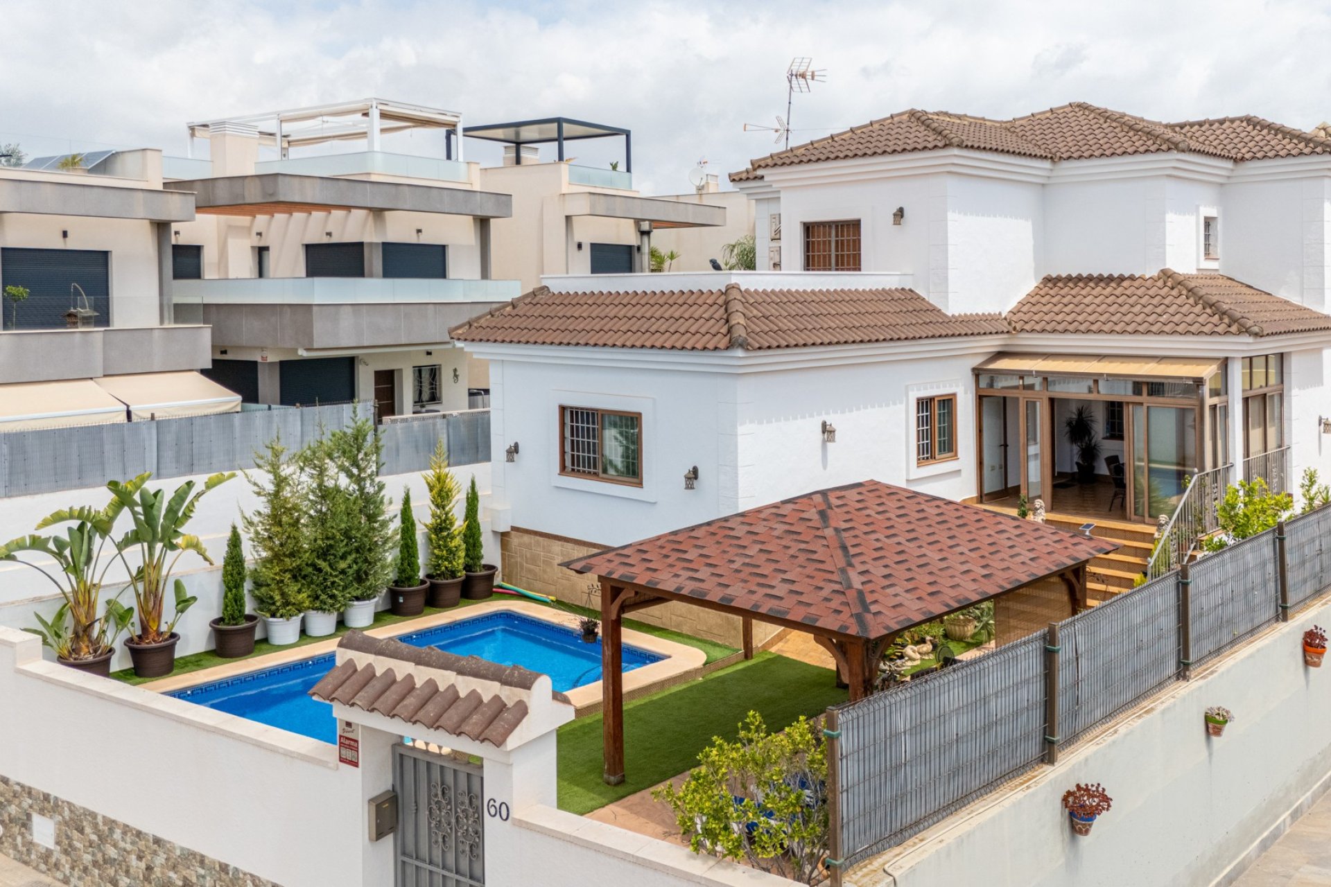 Reventa - Villa / Casa - Los Montesinos - La Herrada