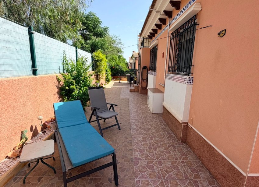Reventa - Villa / Casa - Los Montesinos - La Herrada