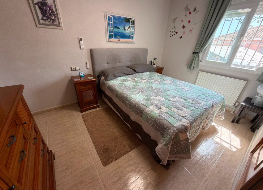 Reventa - Villa / Casa - Los Montesinos - La Herrada