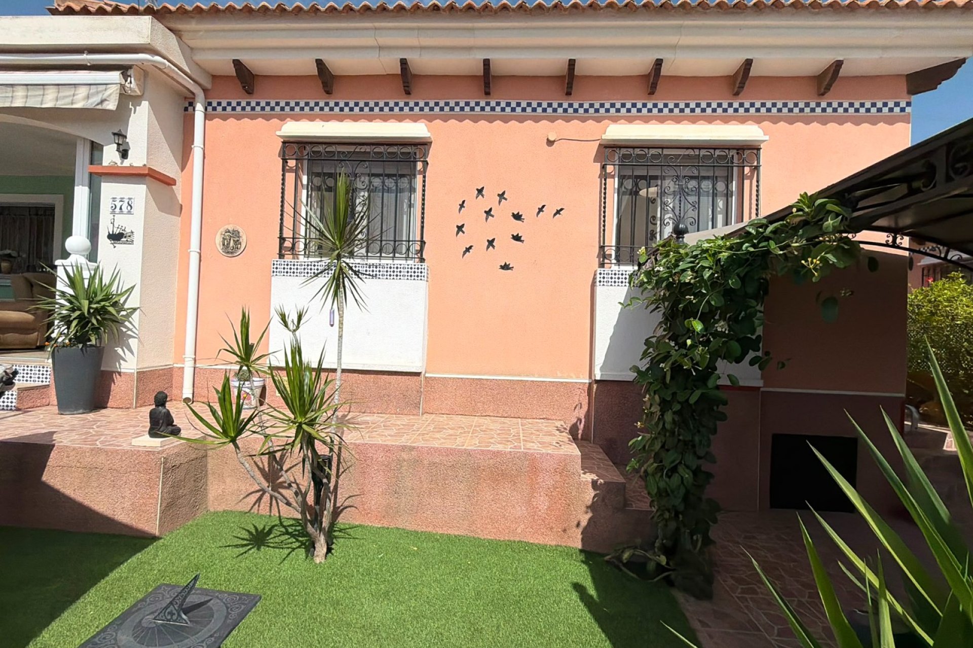 Reventa - Villa / Casa - Los Montesinos - La Herrada