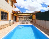 Reventa - Villa / Casa - Los Montesinos - La Herrada