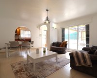 Reventa - Villa / Casa - Los Montesinos - La Herrada