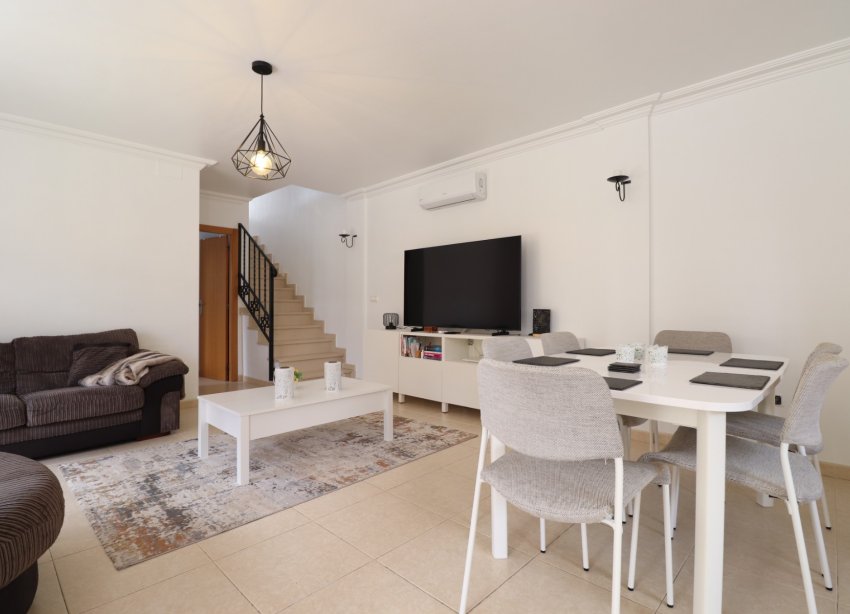 Reventa - Villa / Casa - Los Montesinos - La Herrada