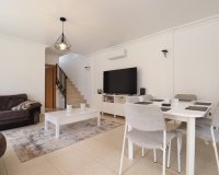 Reventa - Villa / Casa - Los Montesinos - La Herrada